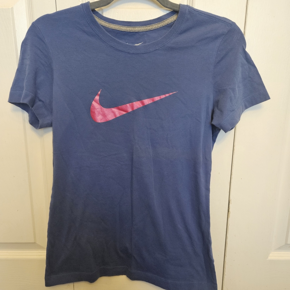 Nike Blue Short Sleeve Tee with Pink Logo